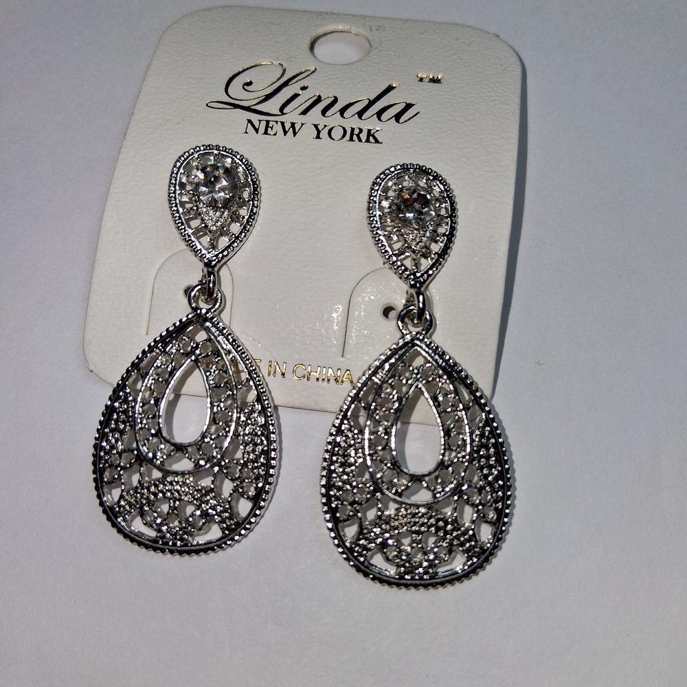 Silver Filigree Teardrop Earrings